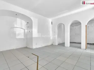 Prodej rodinného domu, Bečov nad Teplou, nám. 5. května, 246 m2