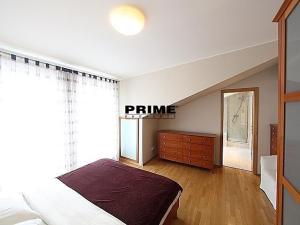 Pronájem bytu 4+1, Praha - Staré Město, Veleslavínova, 200 m2
