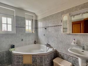 Prodej rodinného domu, Psáry, Pod Vápenkou, 226 m2