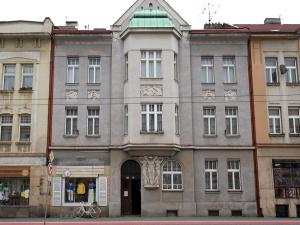 Pronájem bytu 2+kk, Hradec Králové, Gočárova třída, 58 m2