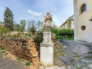 Prodej historického objektu, Hostouň, Chodské náměstí, 340 m2