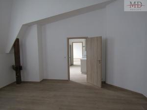 Pronájem bytu 2+1, Teplice, Myslbekova, 72 m2