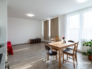 Pronájem bytu 2+kk, Praha - Strašnice, Limuzská, 50 m2