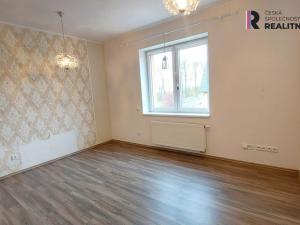 Prodej bytu 3+1, Sokolov, Hornická, 73 m2