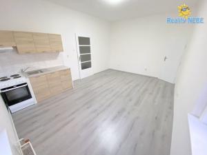 Pronájem bytu 1+kk, Praha - Michle, Na úlehli, 25 m2