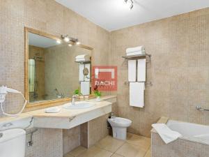 Prodej komerční nemovitosti, Adeje,Španělsko, 42 m2