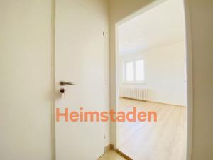 Pronájem bytu 1+kk, Ostrava - Poruba, Hlavní třída, 21 m2