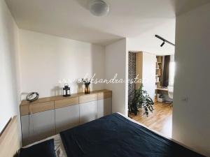 Pronájem bytu 1+kk, Praha - Strašnice, Zvěřinova, 48 m2