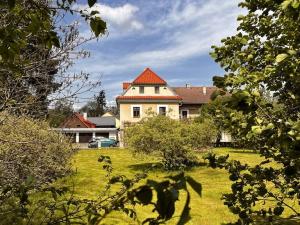 Prodej činžovního domu, Zákupy, Zákoutí, 1423 m2