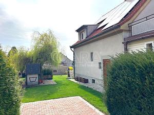 Prodej rodinného domu, Dobrovice, 1. máje, 166 m2