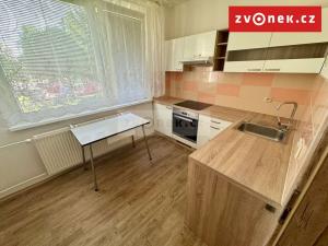 Pronájem bytu 1+1, Zlín, Větrná, 35 m2