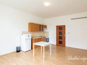 Pronájem bytu 2+kk, Praha - Vršovice, Tolstého, 56 m2