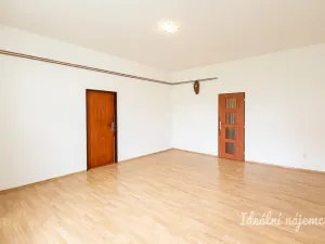 Pronájem bytu 2+kk, Praha - Vršovice, Tolstého, 56 m2