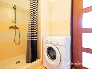 Pronájem bytu 2+kk, Praha - Vršovice, Tolstého, 56 m2