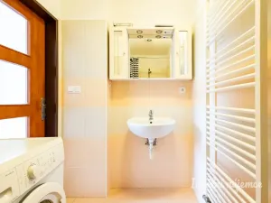 Pronájem bytu 2+kk, Praha - Vršovice, Tolstého, 56 m2