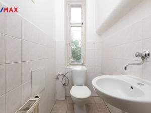 Prodej komerční nemovitosti, Karlovy Vary, Moskevská, 53 m2