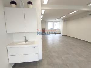 Pronájem obchodního prostoru, České Budějovice, Senovážné nám., 90 m2