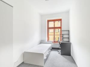 Pronájem bytu 1+kk, Praha - Nové Město, Soukenická, 10 m2