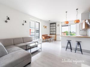 Pronájem bytu 2+kk, Praha - Malešice, Nad úžlabinou, 60 m2