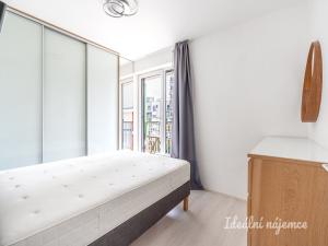 Pronájem bytu 2+kk, Praha - Malešice, Nad úžlabinou, 60 m2