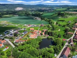 Prodej rodinného domu, Lešany - Břežany, 480 m2