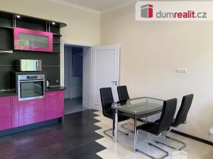 Prodej bytu 2+1, Mariánské Lázně, Hlavní třída, 102 m2