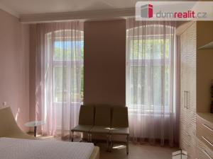 Prodej bytu 2+1, Mariánské Lázně, Hlavní třída, 102 m2