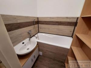 Prodej bytu 3+1, Krnov - Pod Cvilínem, SPC P, 74 m2