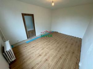 Prodej bytu 1+1, Hostomice, Školní náměstí, 36 m2