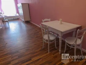 Prodej historického objektu, Telč, náměstí Zachariáše z Hradce, 800 m2