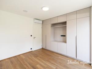 Pronájem bytu 2+kk, Praha - Třeboradice, U Slaviborského dvora, 56 m2