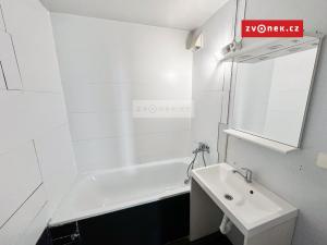 Prodej bytu 3+1, Zlín, Okružní, 74 m2