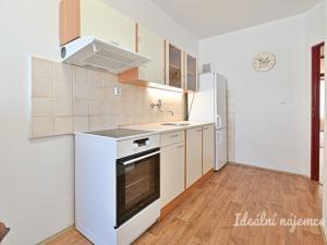 Pronájem bytu 4+1, Pardubice - Zelené Předměstí, třída Míru, 90 m2