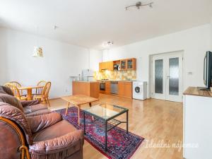 Pronájem bytu 3+kk, Praha - Žižkov, Roháčova, 76 m2