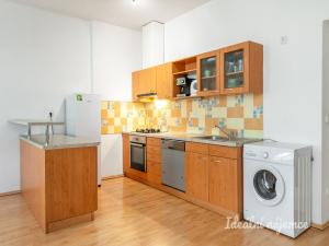 Pronájem bytu 3+kk, Praha - Žižkov, Roháčova, 76 m2