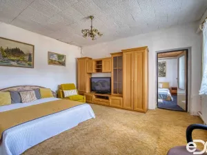 Prodej restaurace, Hradešín, 178 m2