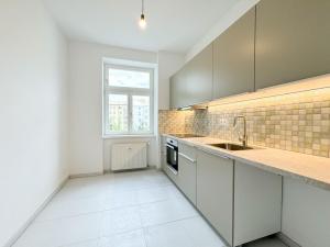 Pronájem bytu 2+1, Praha - Vinohrady, Záhřebská, 49 m2