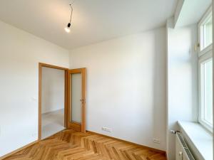 Pronájem bytu 2+1, Praha - Vinohrady, Záhřebská, 49 m2