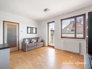Pronájem bytu 3+kk, Praha - Dolní Chabry, U váhy, 70 m2