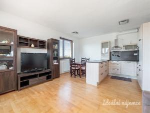 Pronájem bytu 3+kk, Praha - Dolní Chabry, U váhy, 70 m2