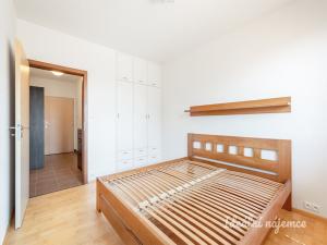 Pronájem bytu 3+kk, Praha - Dolní Chabry, U váhy, 70 m2