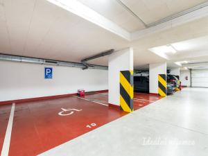 Pronájem bytu 3+kk, Praha - Dolní Chabry, U váhy, 70 m2