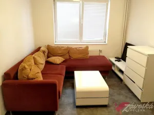 Pronájem bytu 1+1, Luštěnice - Zelená, 33 m2