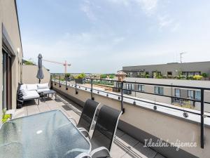 Pronájem bytu 4+kk, Praha - Dolní Chabry, K Beranovu, 98 m2