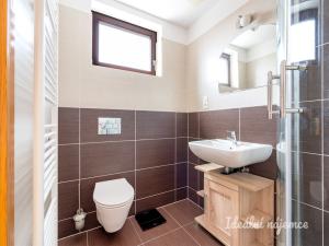 Pronájem bytu 4+kk, Praha - Dolní Chabry, K Beranovu, 98 m2