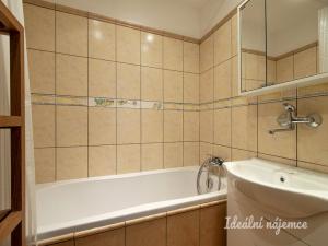 Pronájem bytu 3+kk, Praha - Vinohrady, Kouřimská, 78 m2