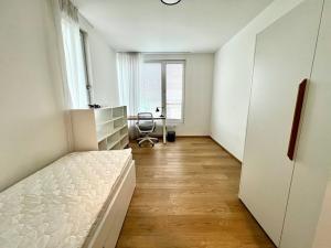 Pronájem bytu 3+kk, Praha - Prosek, Litoměřická, 55 m2