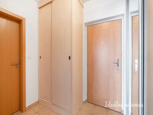 Pronájem bytu 1+kk, Praha - Hostivař, Švehlova, 38 m2