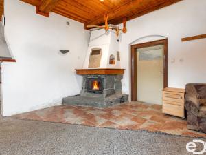 Prodej komerční nemovitosti, Choteč, Malá Strana, 215 m2