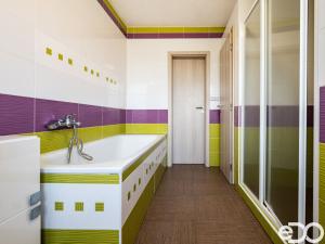 Prodej rodinného domu, Slavče, 460 m2